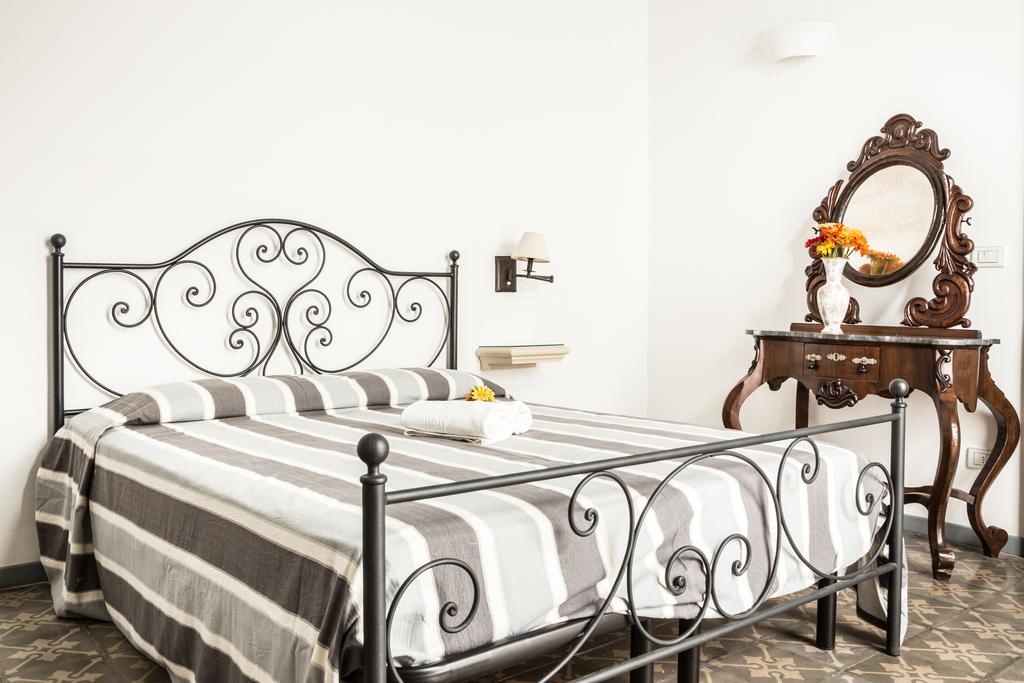 ガリポリ Palazzo Angelelli Bed & Breakfast エクステリア 写真